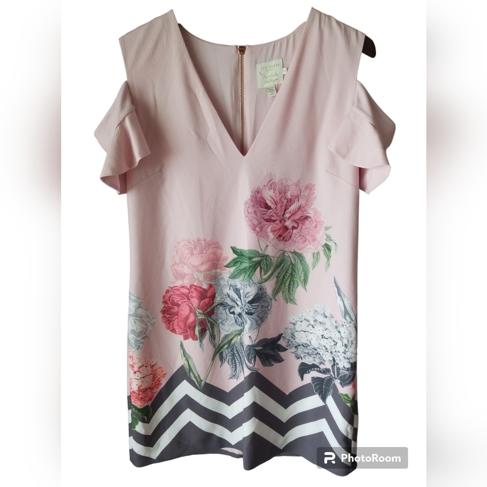 Ted‎ Baker Jareye Cold Shoulder Shift Dress Dusky Pink sz 5 Floral Print Chevron
